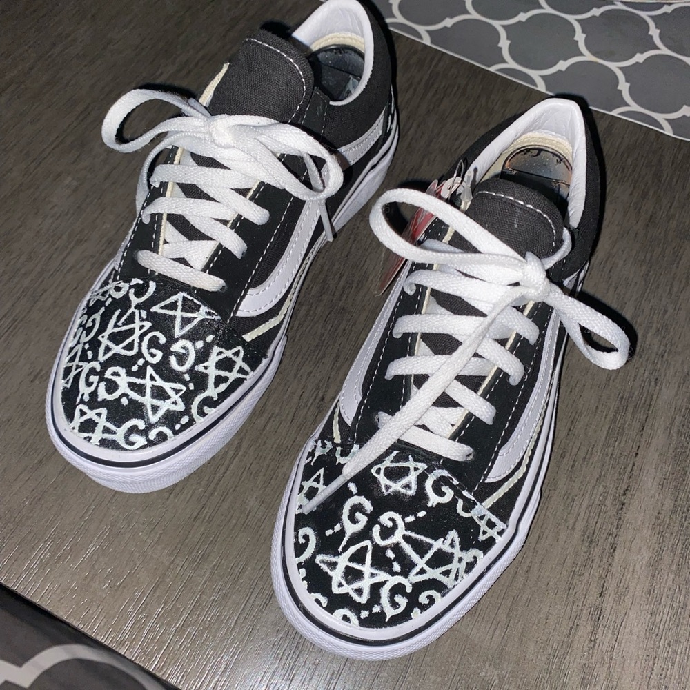Customs shoes - Picture 3 of 3